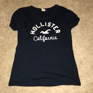 Hollister navy blue T-shirt